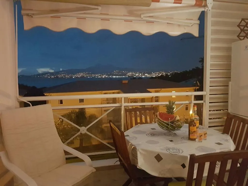 Apartment Studio Kasanaco Avec Vue La Baie De Fort De France Les Trois-Ilets